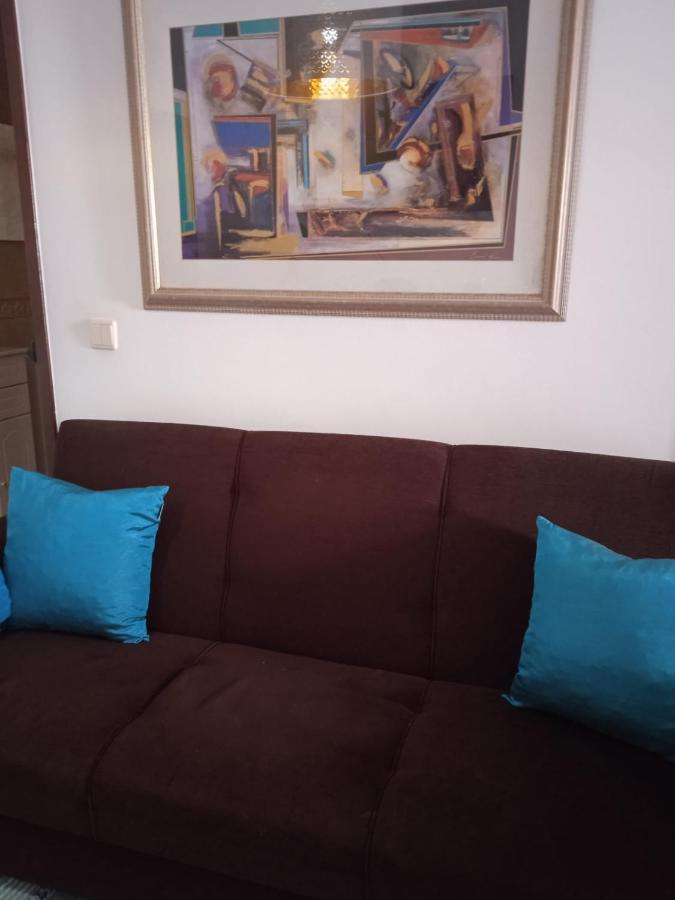 Orlanda Verissimo نازاريه المظهر الخارجي الصورة